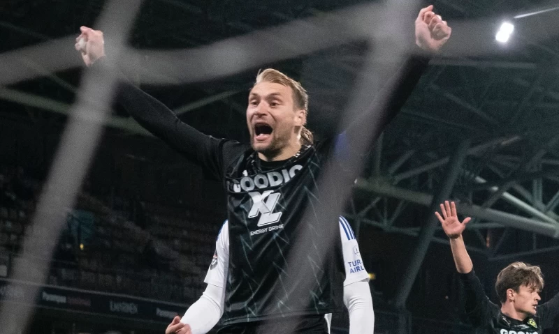 Άσος η Γνιστάν, συνδυασμός στο Τάμπερε