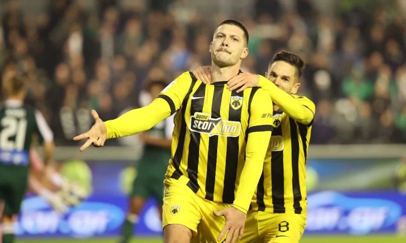 Παναθηναϊκός - ΑΕΚ 2-3: Ο Γιόβιτς υπέγραψε με χατ τρικ το ντέρμπι της Λεωφόρου!