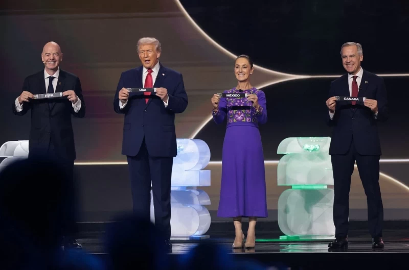 Παγκόσμιο Κύπελλο 2026: Λάμψη και...  Τραμπ στην κλήρωση - Οι όμιλοι