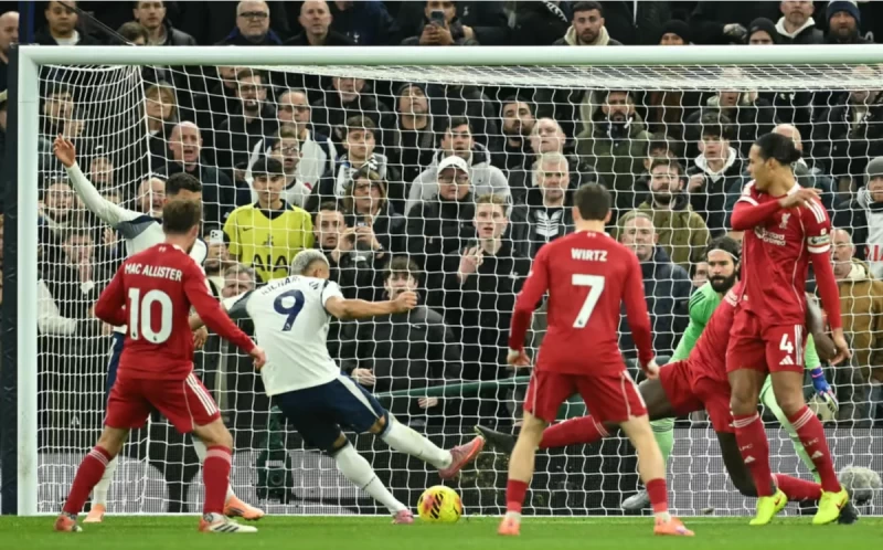 Τότεναμ - Λίβερπουλ 1-2: Λύγισαν με εννέα παίκτες τα σπιρούνια! 