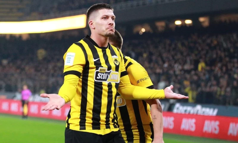 Ανατροπή κορυφής για την ασταμάτητη ΑΕΚ