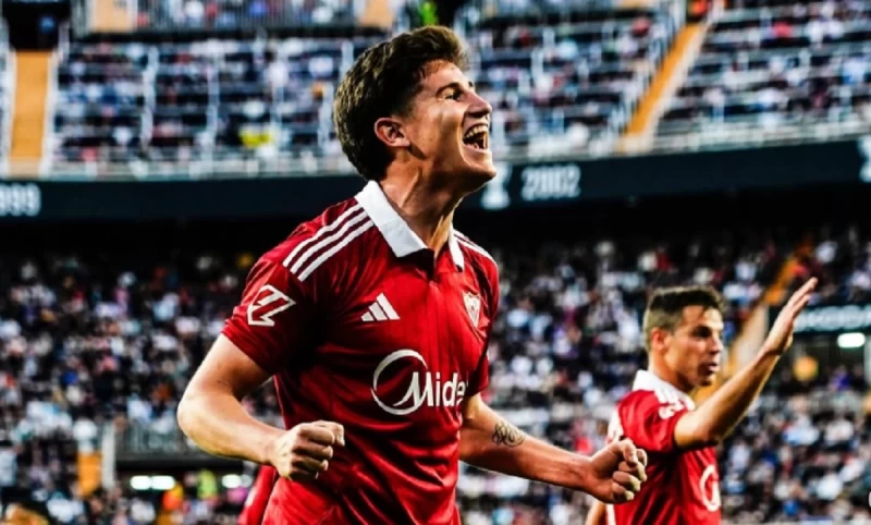 Πρόκληση για τη Σεβίλλη