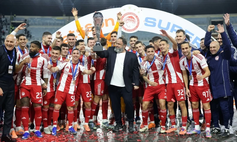 Όλυμπιακός - ΟΦΗ 3-0: Ερυθρόλευκο το Σούπερ Καπ!