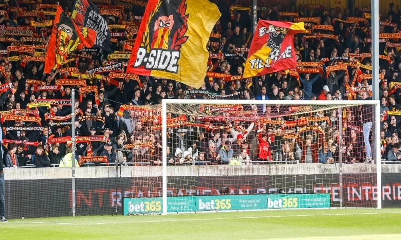 Kυριακή με γηπεδούχους!