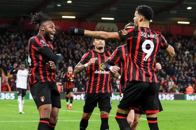 Γκολ στο Μπόρνμουθ, διπλό η Μόρκαμ